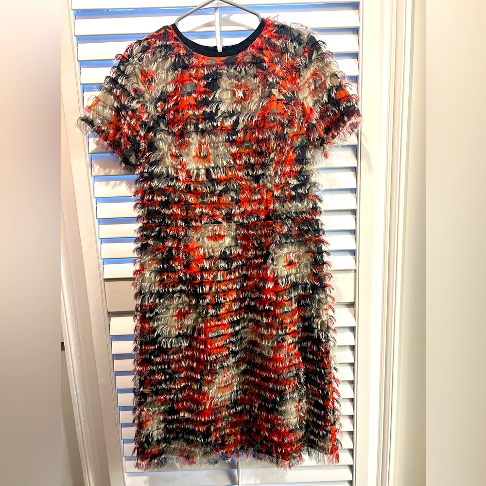WORTH New York  Floral Eyelash Dress  Womens Sz-8  Lined  Shealth  Red and Black